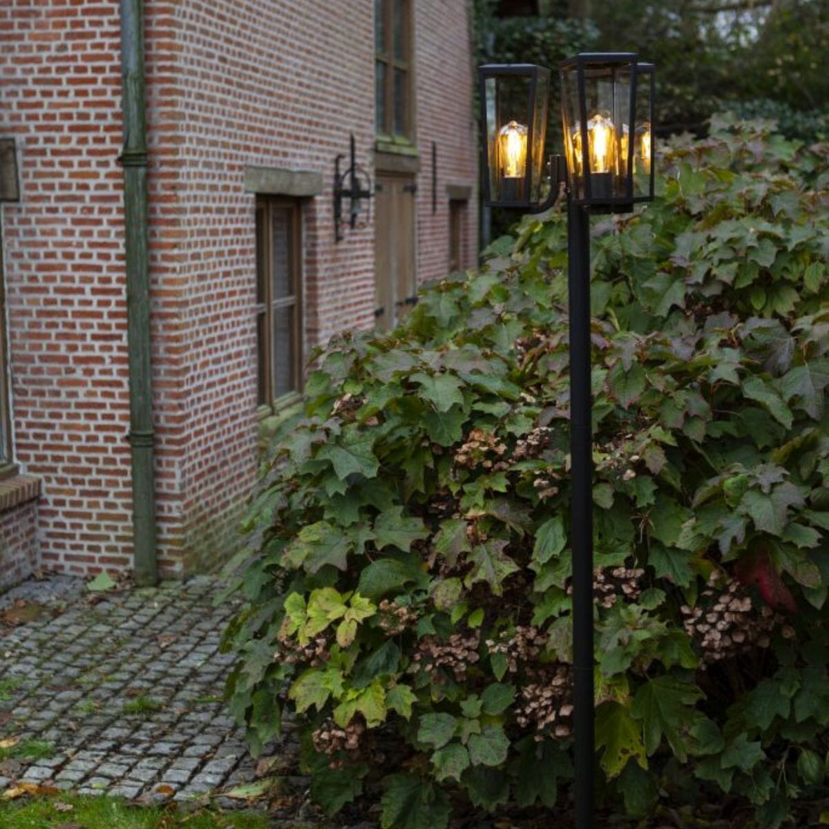 Pine Triple Lamp Post - Matt Black Lamp Post Lights Lutec